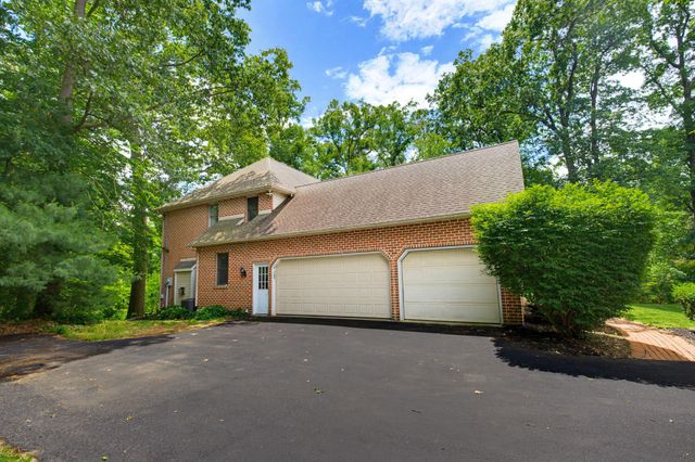 3276 VERDANT GRV, Lancaster, PA 17601