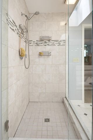 3276 VERDANT GRV, Lancaster, PA 17601