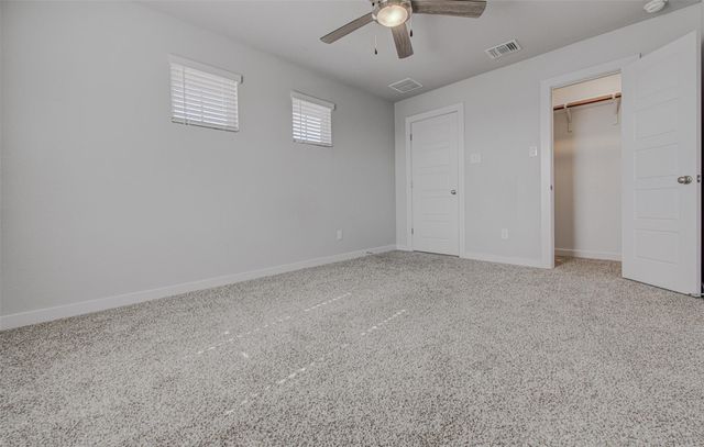 417 Ravens Crest DR, Hutto, TX 78634