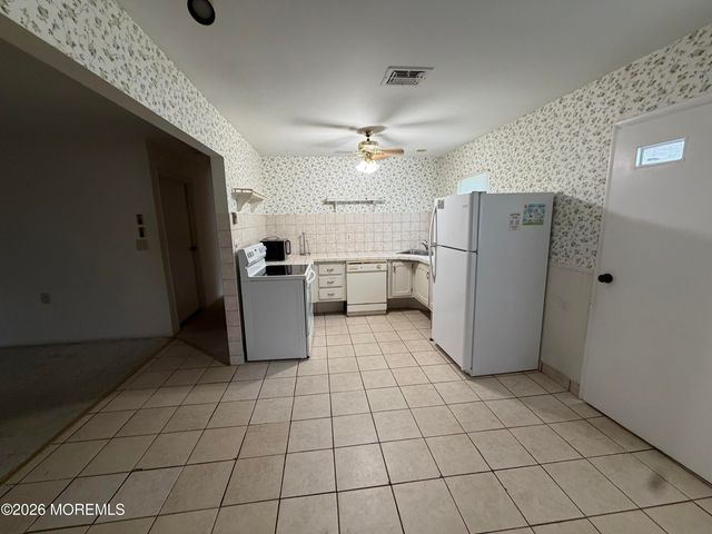 52C Cambridge Court, Lakewood, NJ 08701
