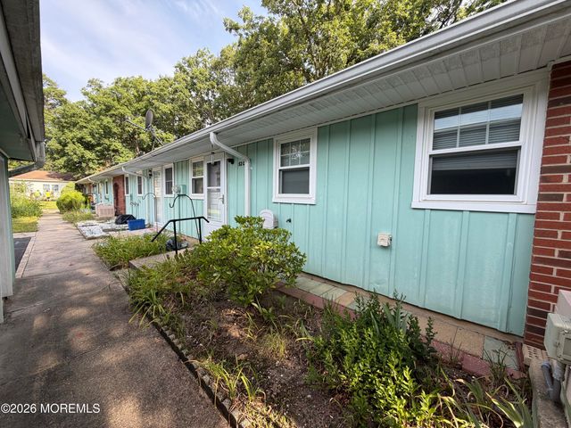 52C Cambridge Court, Lakewood, NJ 08701