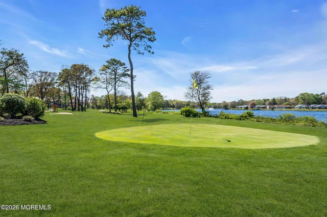 52C Cambridge Court, Lakewood, NJ 08701