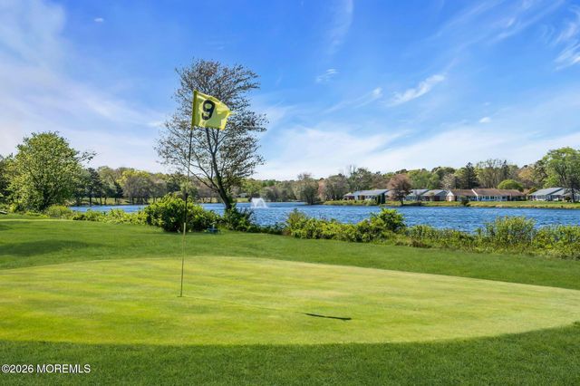52C Cambridge Court, Lakewood, NJ 08701