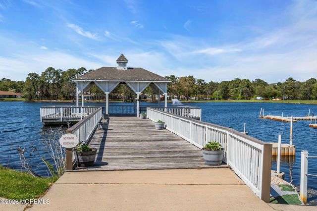 52C Cambridge Court, Lakewood, NJ 08701