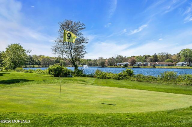 52C Cambridge Court, Lakewood, NJ 08701