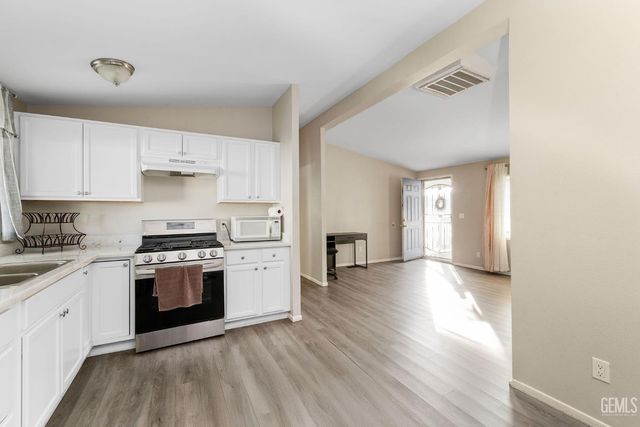 9131 Rosedale Highway 67, Bakersfield, CA 93312