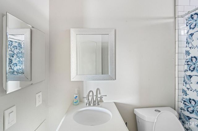 9131 Rosedale Highway 67, Bakersfield, CA 93312