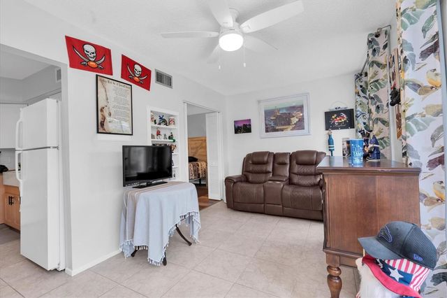 2461 RHODESIAN DRIVE 45, Clearwater, FL 33763