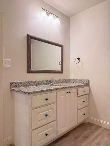 1708 102nd Street, B, Lubbock, TX 79423