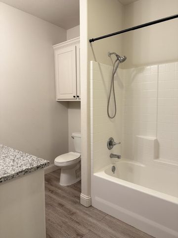 1708 102nd Street, B, Lubbock, TX 79423