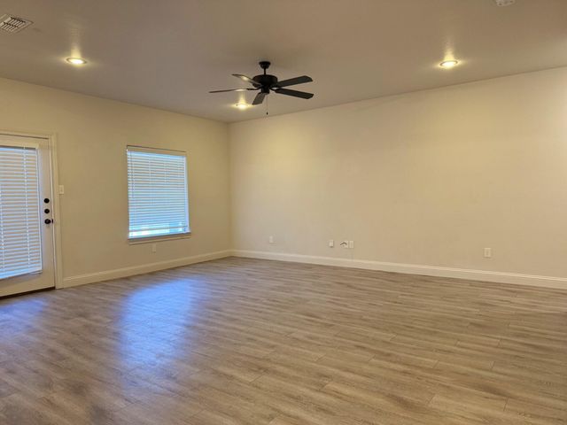 1708 102nd Street, B, Lubbock, TX 79423