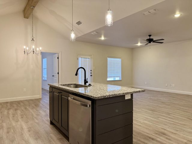 1708 102nd Street, B, Lubbock, TX 79423