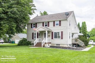 1017 Clinton Avenue, Saint Clair, MI 48079