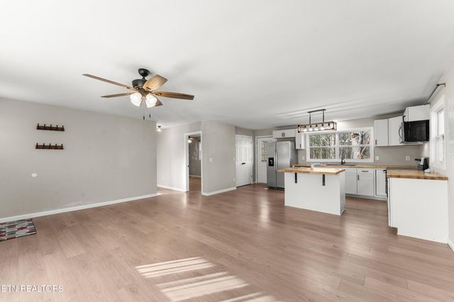 53 Takesa Drive, Crossville, TN 38555