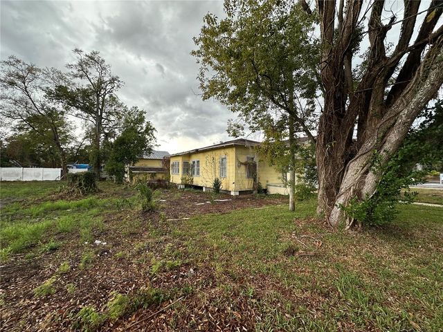 3210 N TAMPA STREET, Tampa, FL 33603