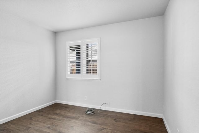 6332 Elkhorn Manor Dr, Rio Linda, CA 95673