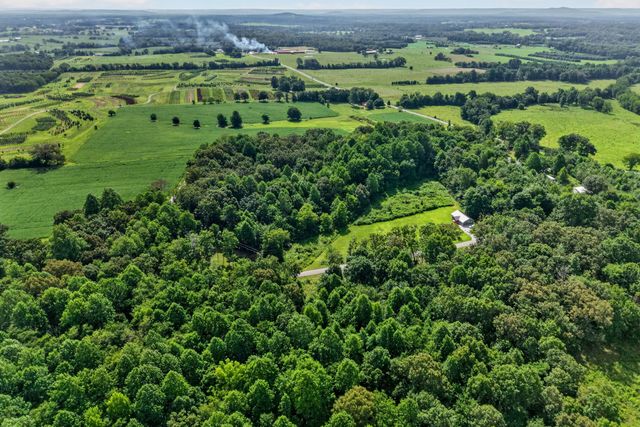 259 Jim Warren Rd, Mcminnville, TN 37110