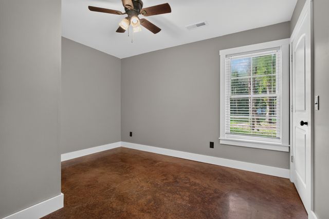 259 Jim Warren Rd, Mcminnville, TN 37110
