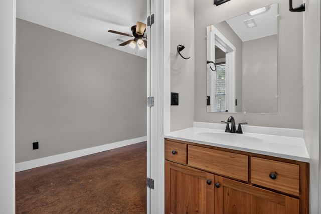 259 Jim Warren Rd, Mcminnville, TN 37110