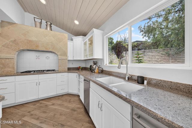 91 Albion Place, Newbury Park, CA 91320