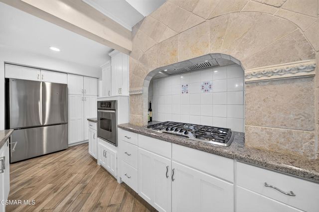 91 Albion Place, Newbury Park, CA 91320
