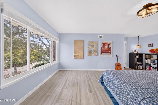 91 Albion Place, Newbury Park, CA 91320