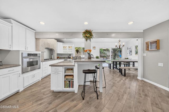 91 Albion Place, Newbury Park, CA 91320