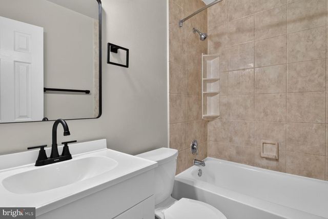 8220 MARLTON CT, Severn, MD 21144