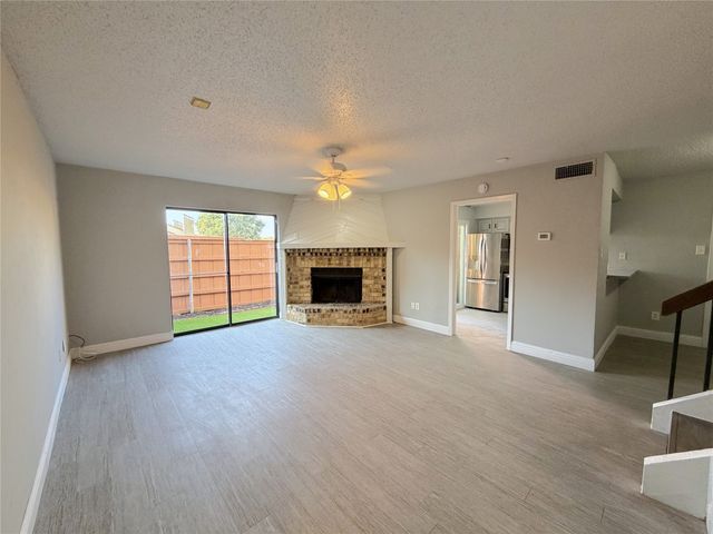4233 Madera Road 4, Irving, TX 75038