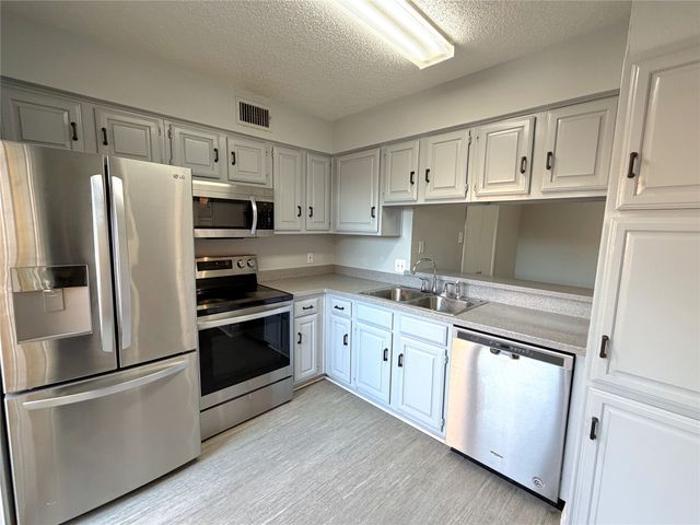 4233 Madera Road 4, Irving, TX 75038