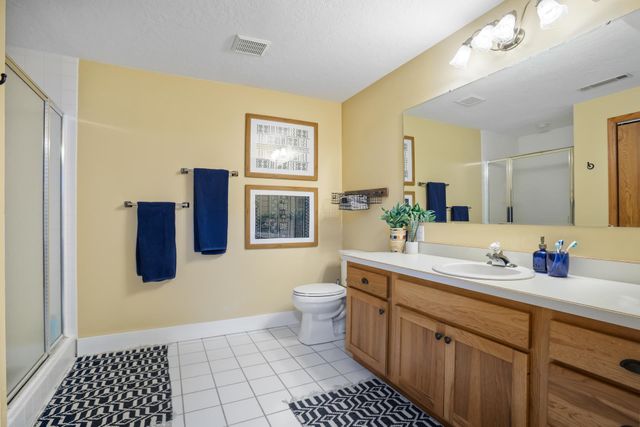 1915 NW 19TH Ave, Minot, ND 58703