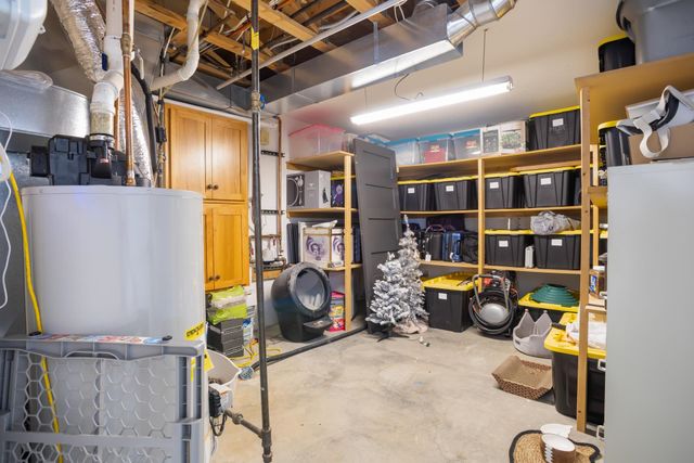 1915 NW 19TH Ave, Minot, ND 58703