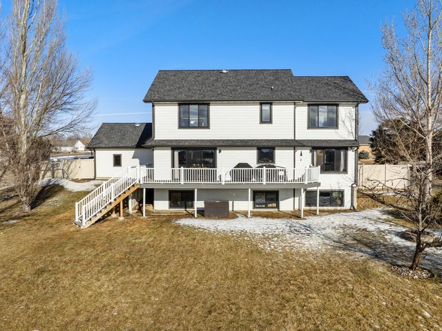 1915 NW 19TH Ave, Minot, ND 58703