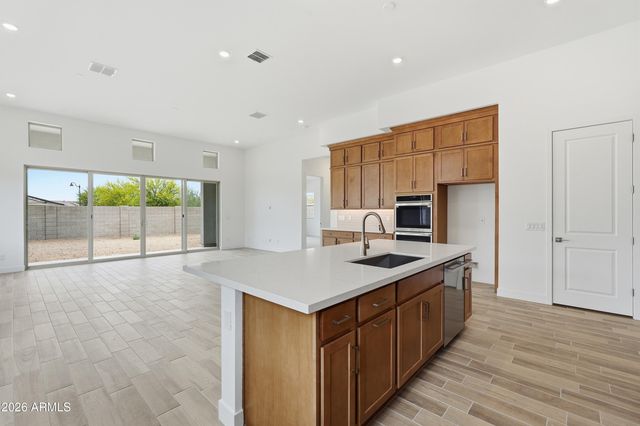 21477 W MEADOWBROOK Avenue, Buckeye, AZ 85396