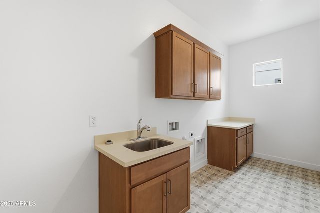 21477 W MEADOWBROOK Avenue, Buckeye, AZ 85396