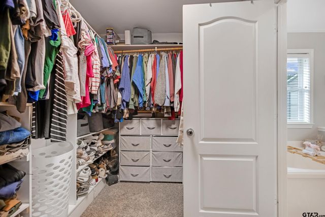 15113 Boaz Ln, Lindale, TX 75771