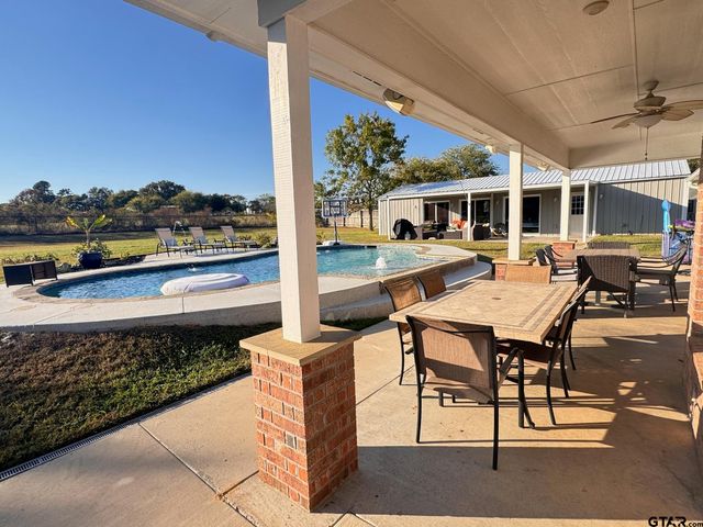 15113 Boaz Ln, Lindale, TX 75771