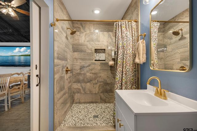 15113 Boaz Ln, Lindale, TX 75771