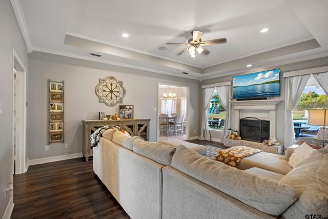 15113 Boaz Ln, Lindale, TX 75771