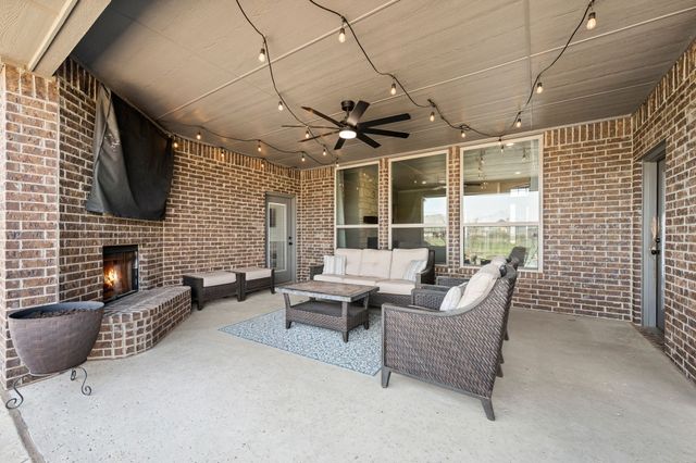 13420 Moorhouse Way, Justin, TX 76247