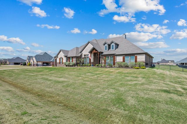 13420 Moorhouse Way, Justin, TX 76247