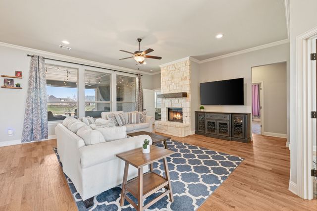 13420 Moorhouse Way, Justin, TX 76247