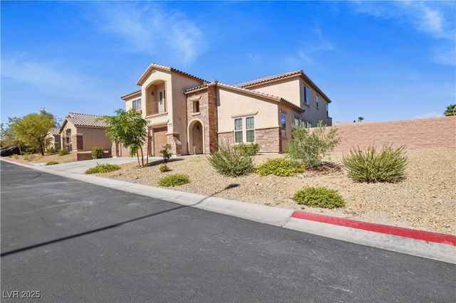 7324 West WHITE BLOOM Avenue, Las Vegas, NV 89117