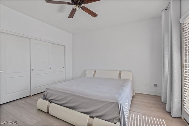 7324 West WHITE BLOOM Avenue, Las Vegas, NV 89117