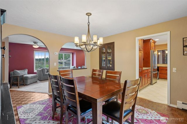 13710 SE 251st Place, Kent, WA 98042