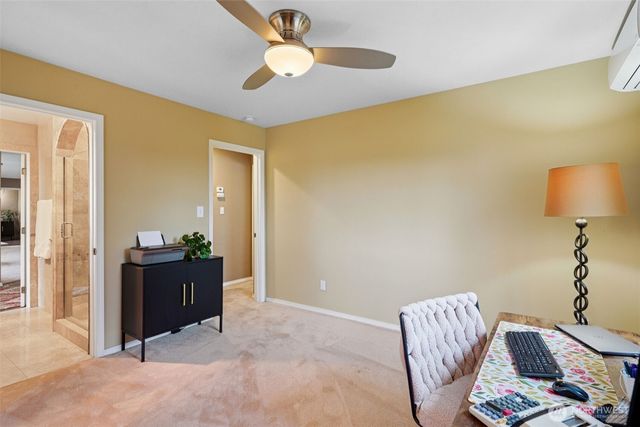 13710 SE 251st Place, Kent, WA 98042