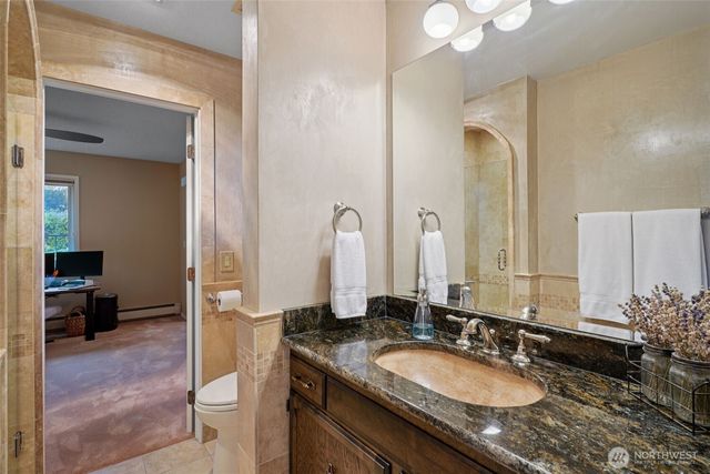 13710 SE 251st Place, Kent, WA 98042