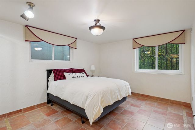 13710 SE 251st Place, Kent, WA 98042