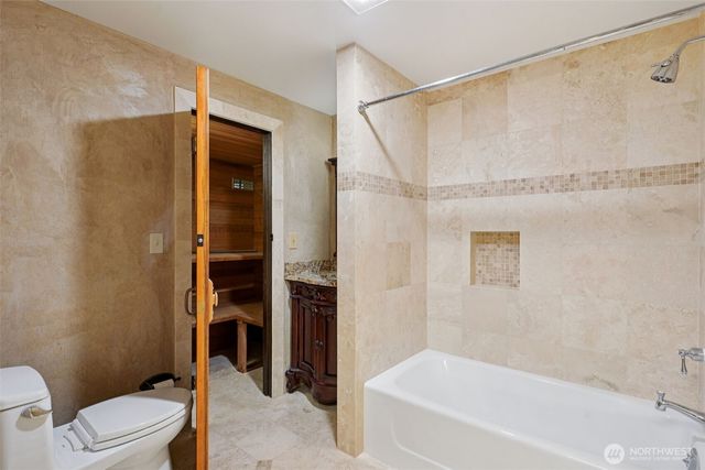 13710 SE 251st Place, Kent, WA 98042