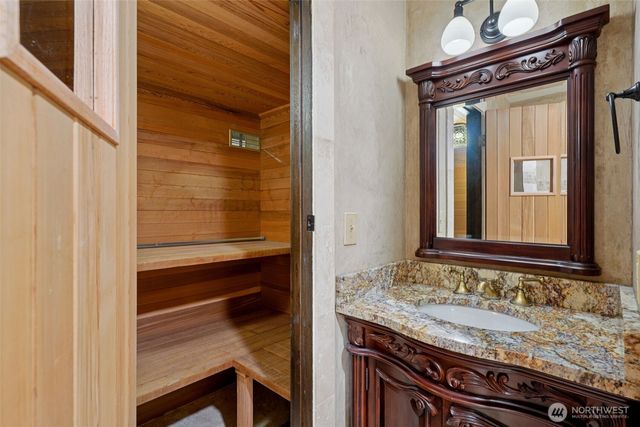 13710 SE 251st Place, Kent, WA 98042